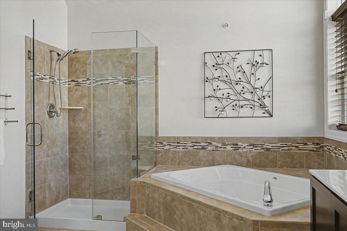 RIDINGS OF WARWICK - Residential