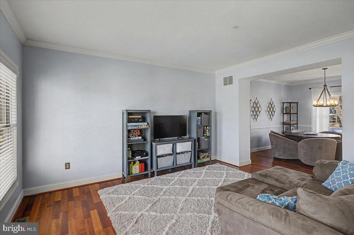 RIDINGS OF WARWICK - Residential