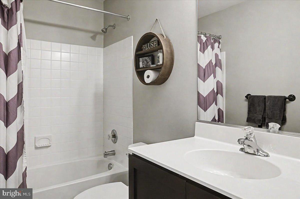 RIDINGS OF WARWICK - Residential