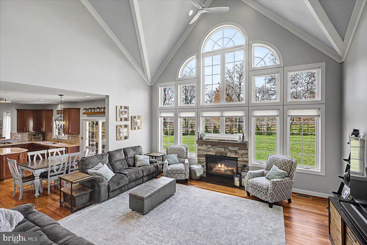 RIDINGS OF WARWICK - Residential