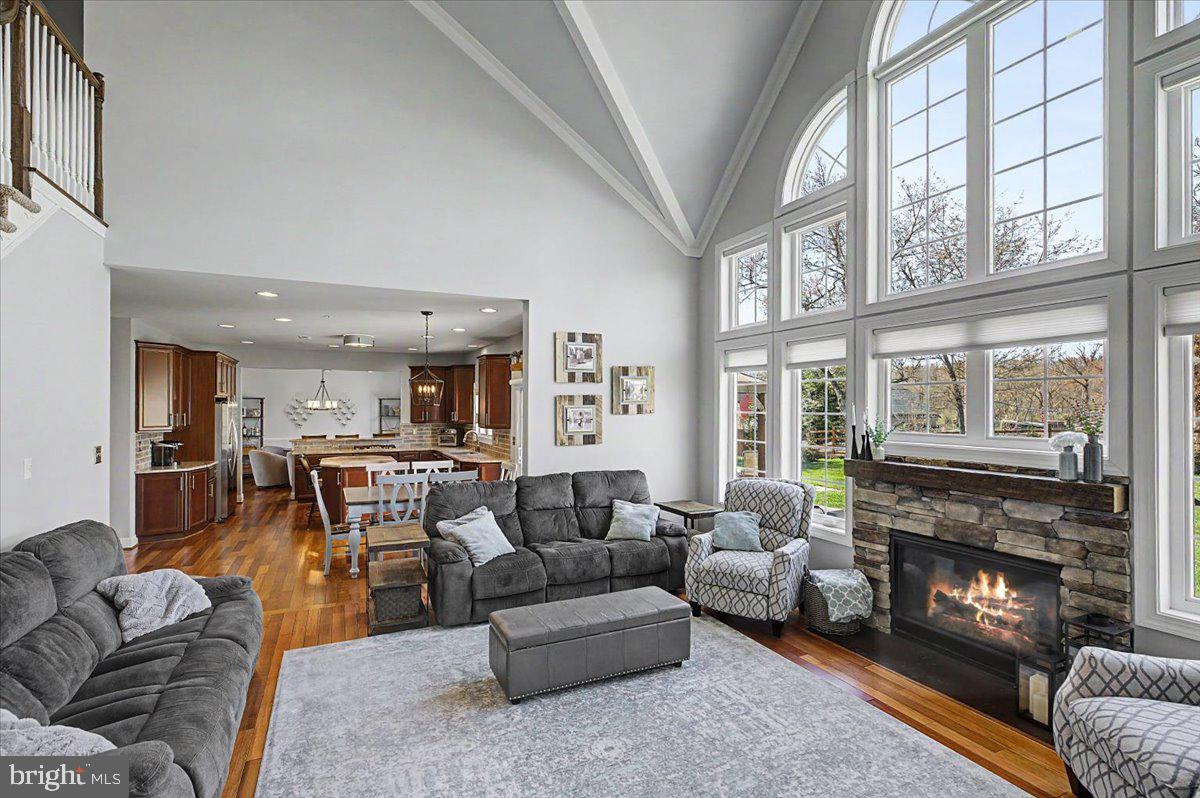 RIDINGS OF WARWICK - Residential