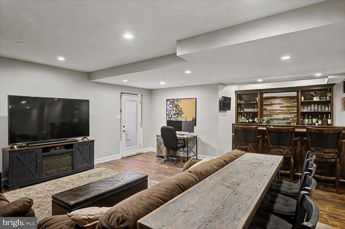 RIDINGS OF WARWICK - Residential