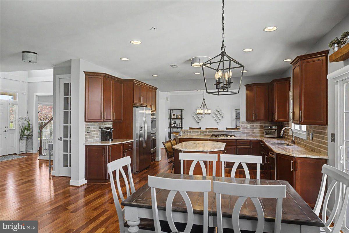 RIDINGS OF WARWICK - Residential