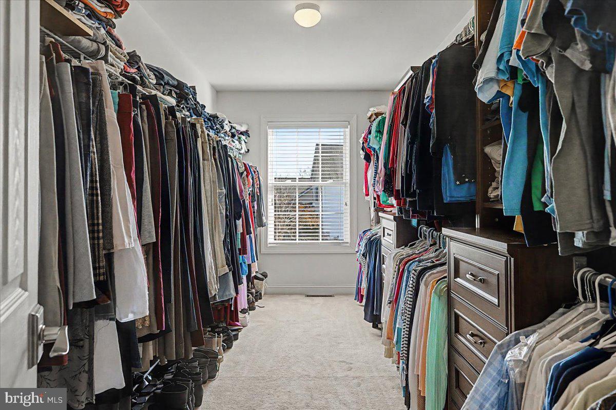 RIDINGS OF WARWICK - Residential