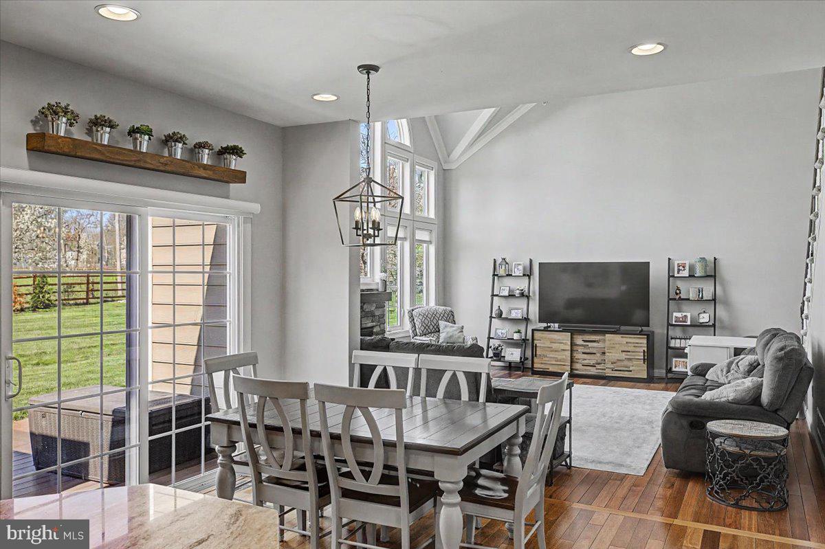 RIDINGS OF WARWICK - Residential