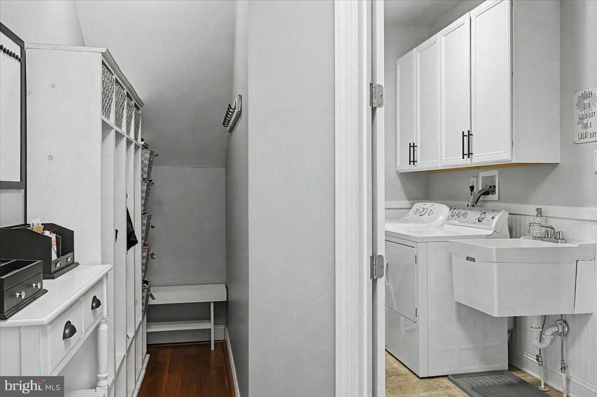 RIDINGS OF WARWICK - Residential