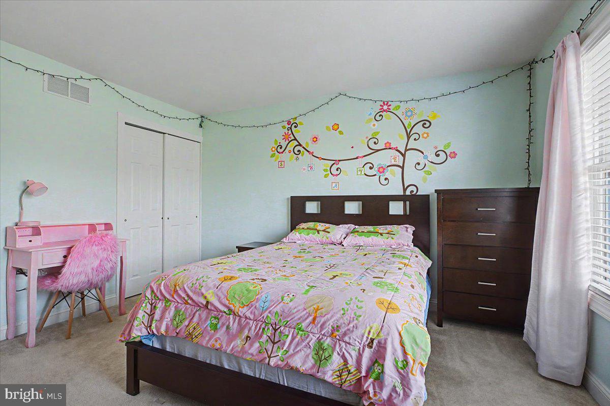 RIDINGS OF WARWICK - Residential