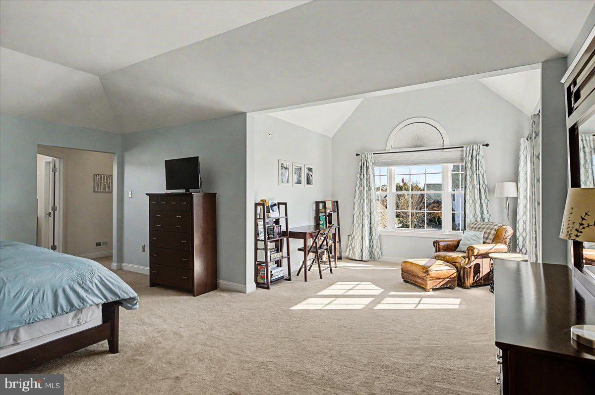 RIDINGS OF WARWICK - Residential