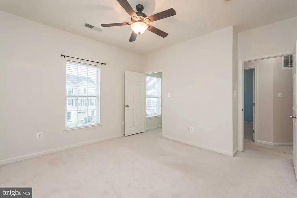 HUNTFIELD - Residential Lease