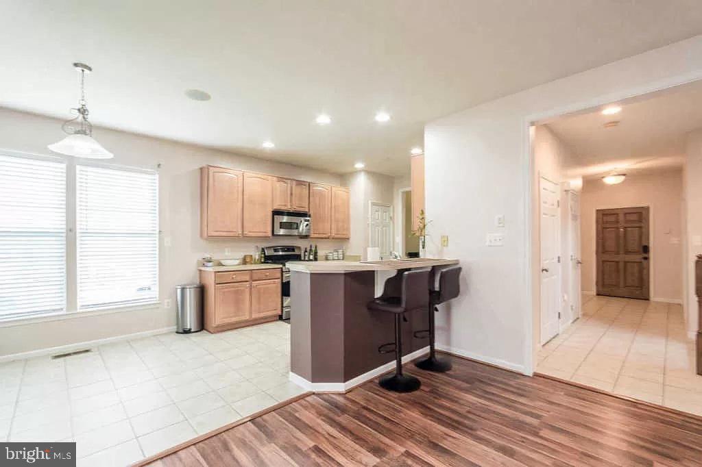 HUNTFIELD - Residential Lease