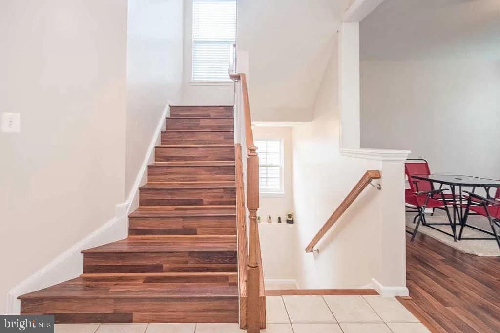 HUNTFIELD - Residential Lease