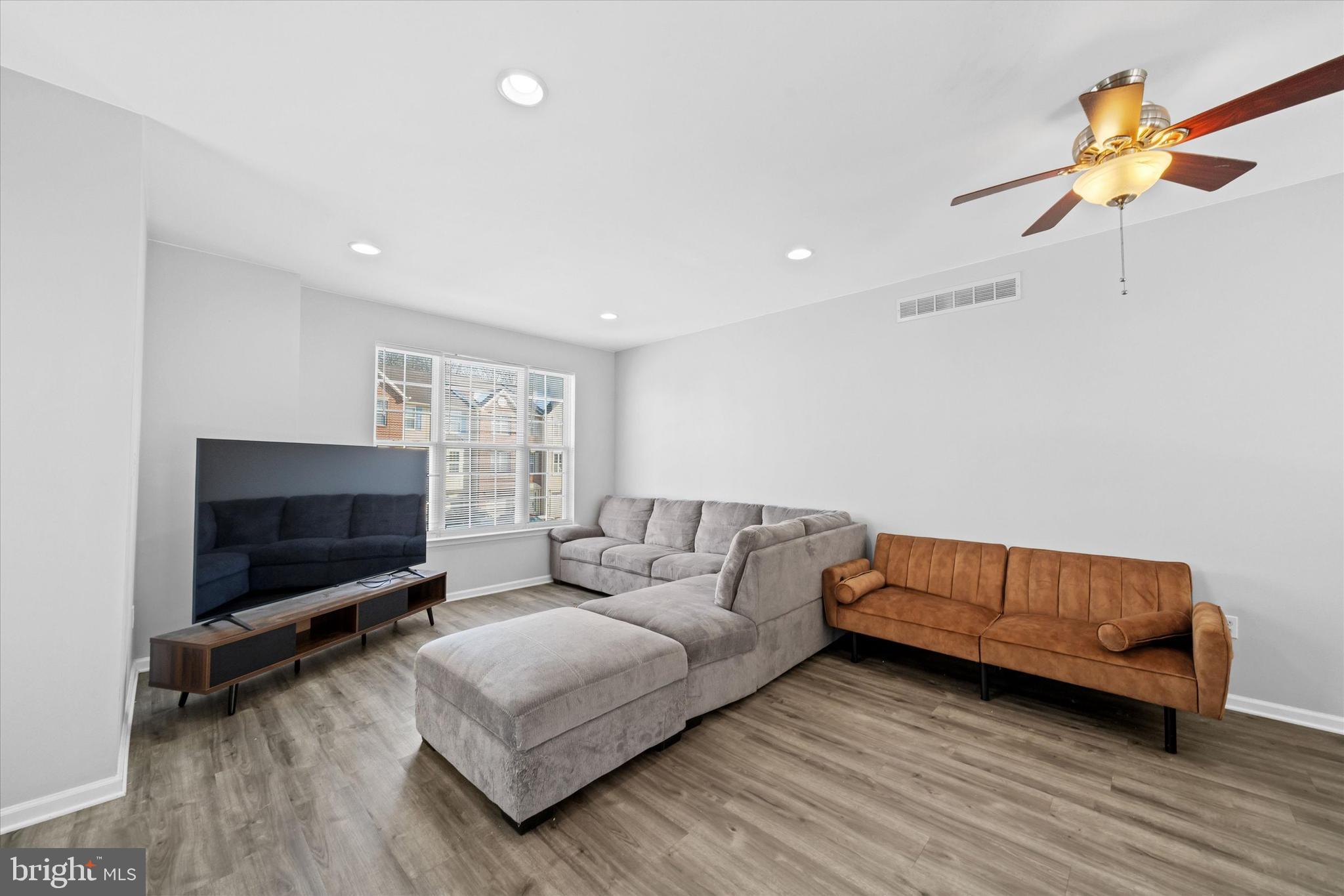 BRENNAN ESTATES - Residential