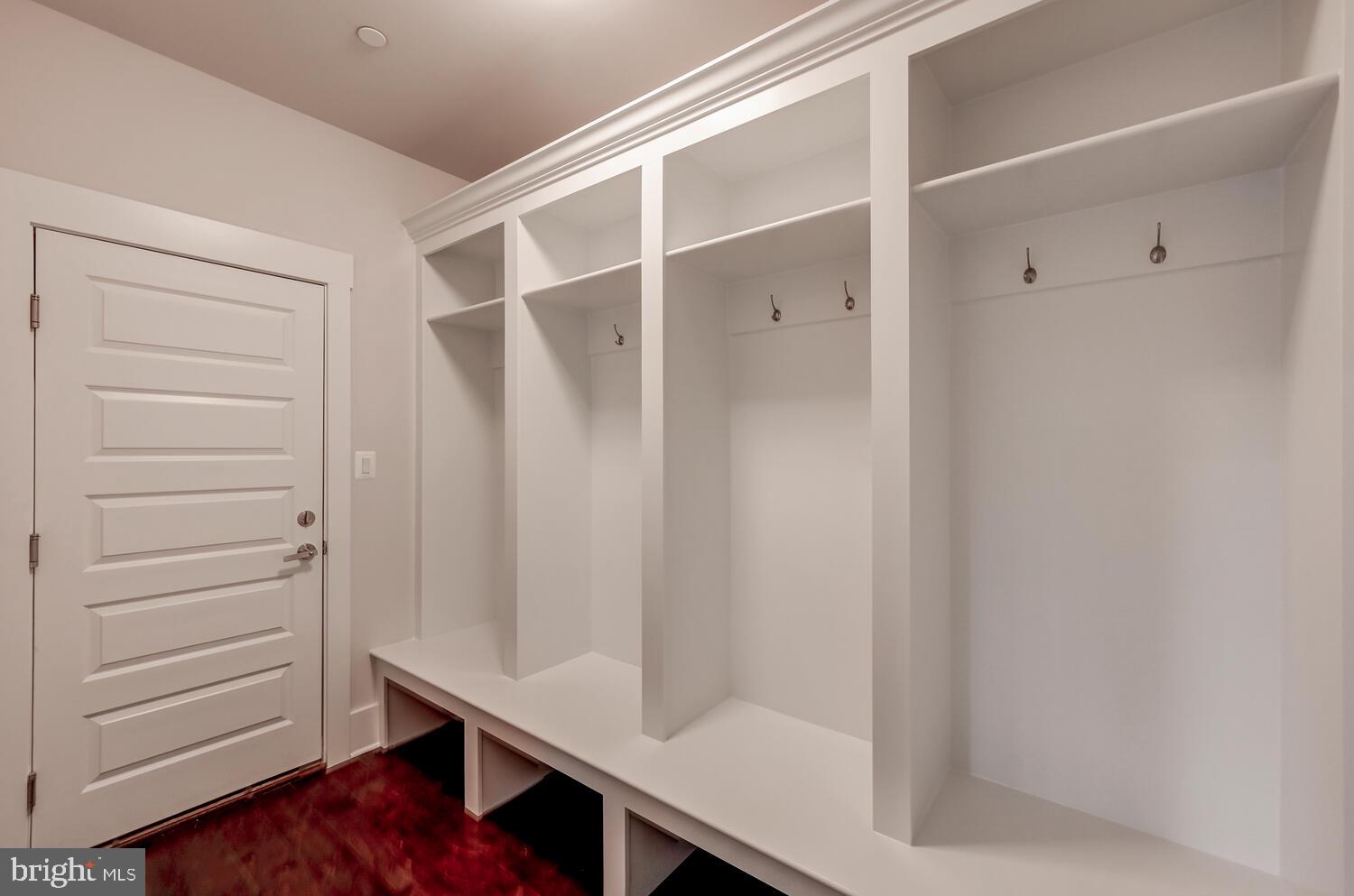 WOODBROOK - Residential