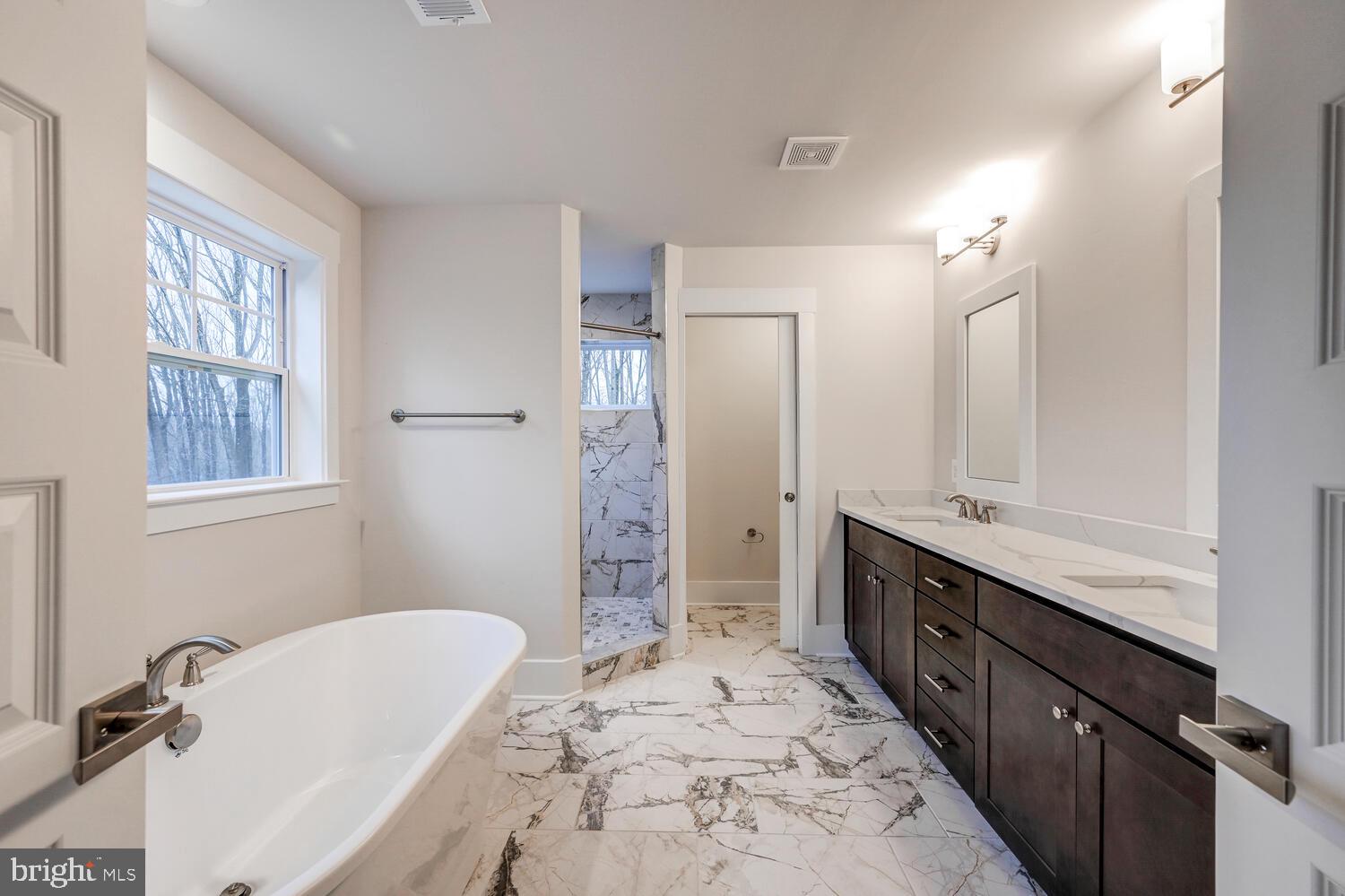 WOODBROOK - Residential