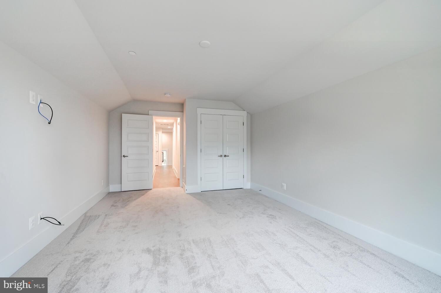 WOODBROOK - Residential