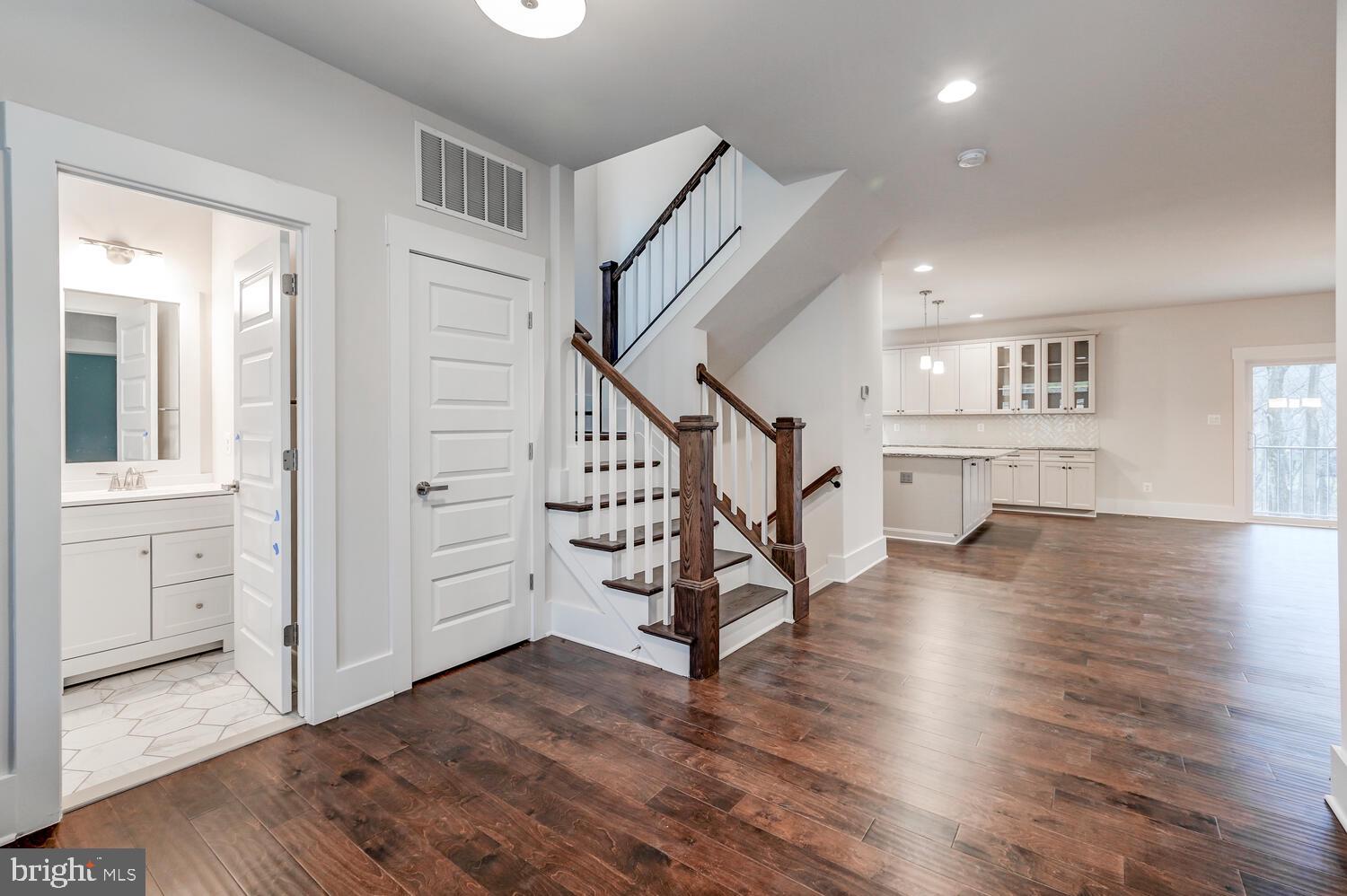 WOODBROOK - Residential