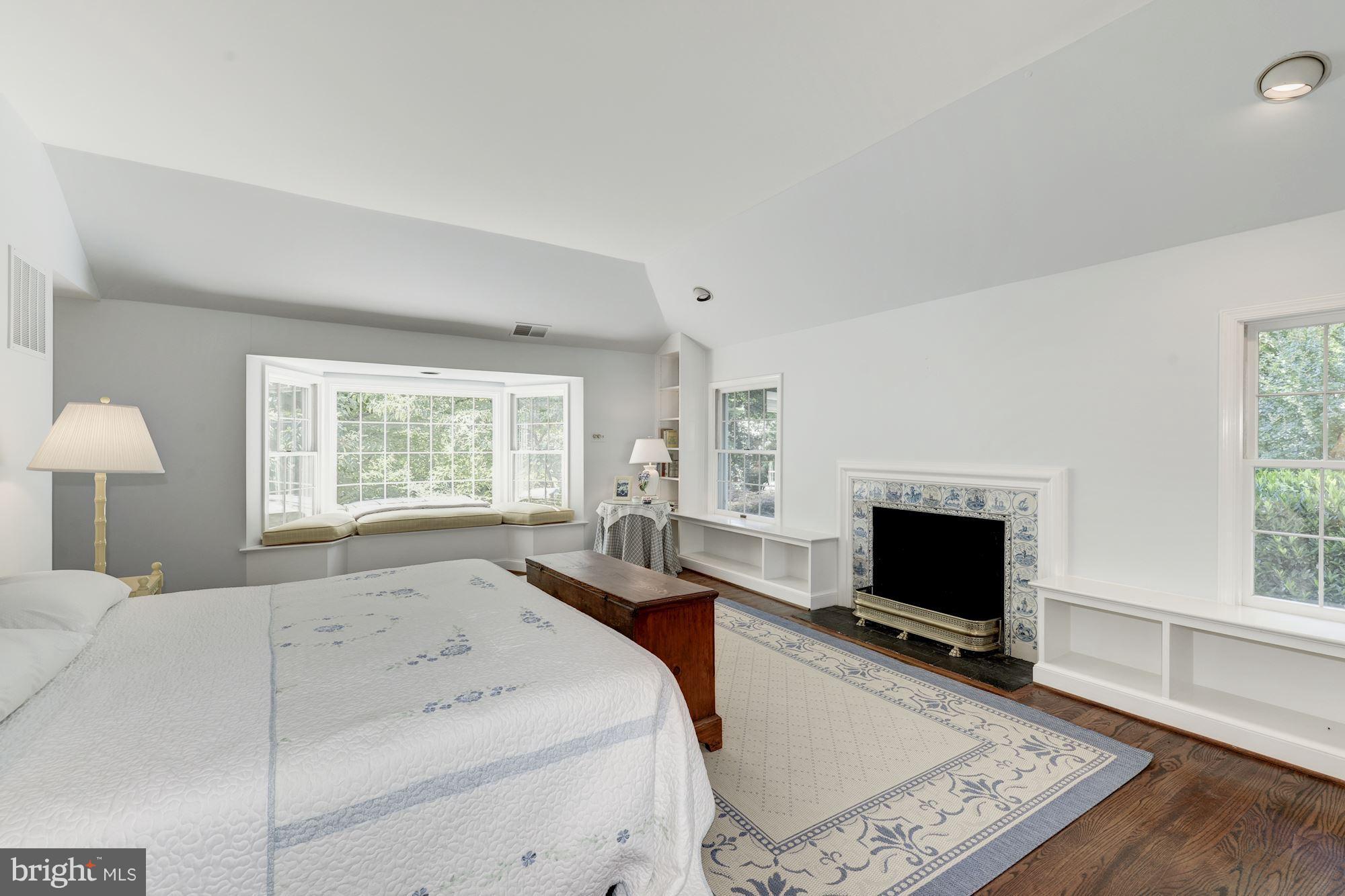 WESTMORELAND HILLS - Residential