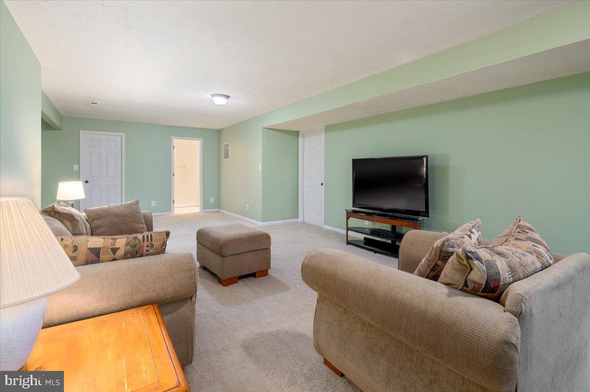 PELHAM'S CROSSING - Residential