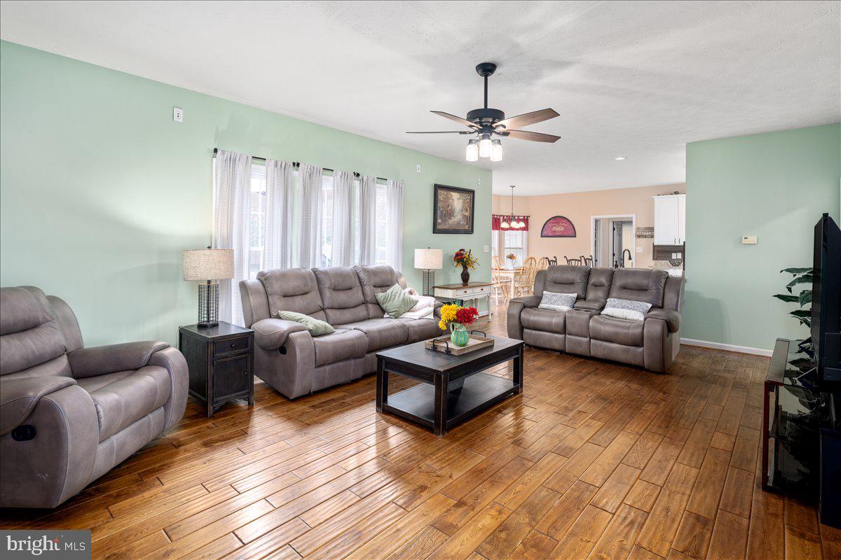 PELHAM'S CROSSING - Residential