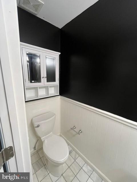 HARLAN SQUARE CONDOMINIUMS - Residential Lease