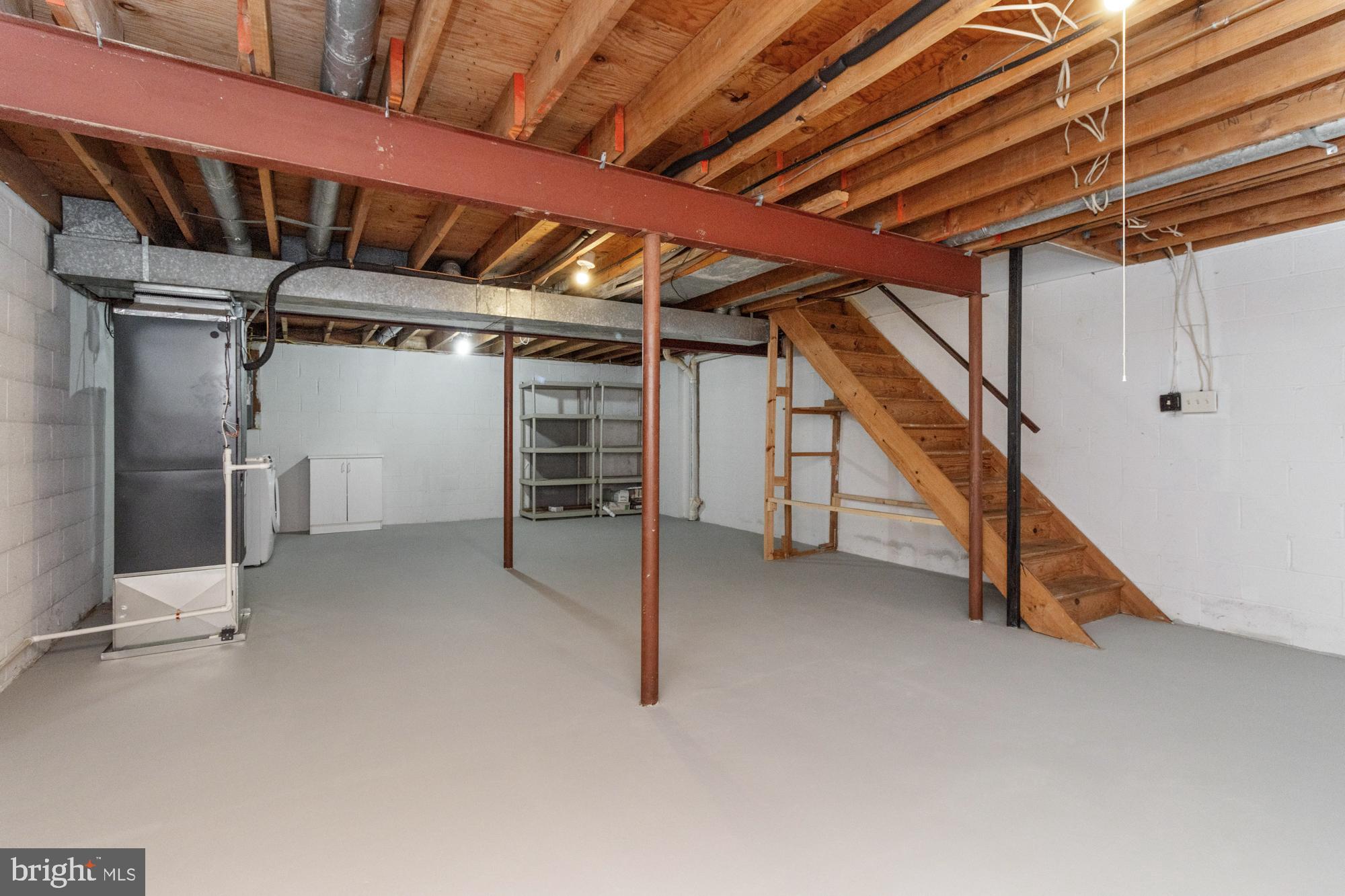 HARLAN SQUARE CONDOMINIUMS - Residential Lease