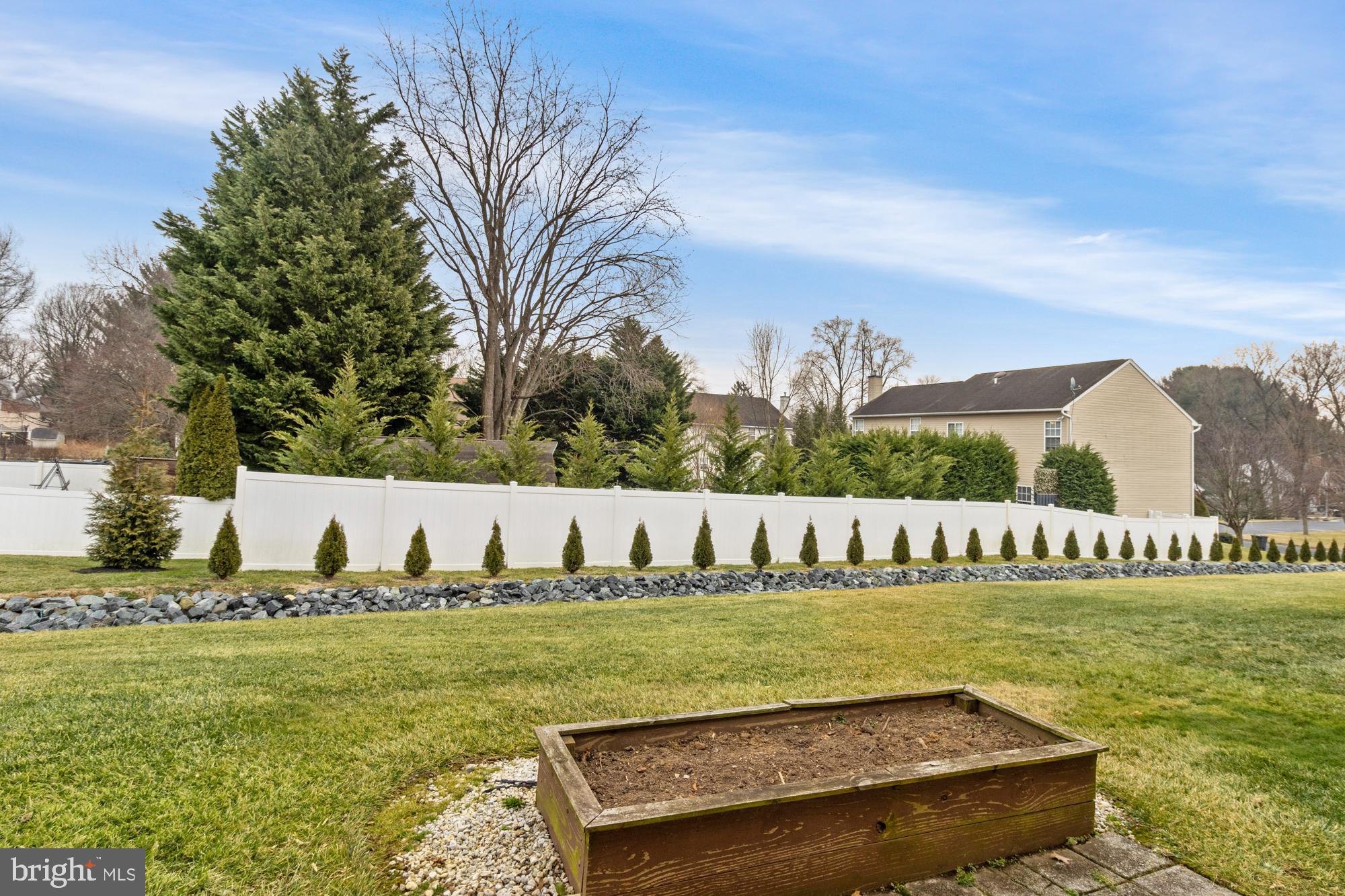 HARLAN SQUARE CONDOMINIUMS - Residential Lease