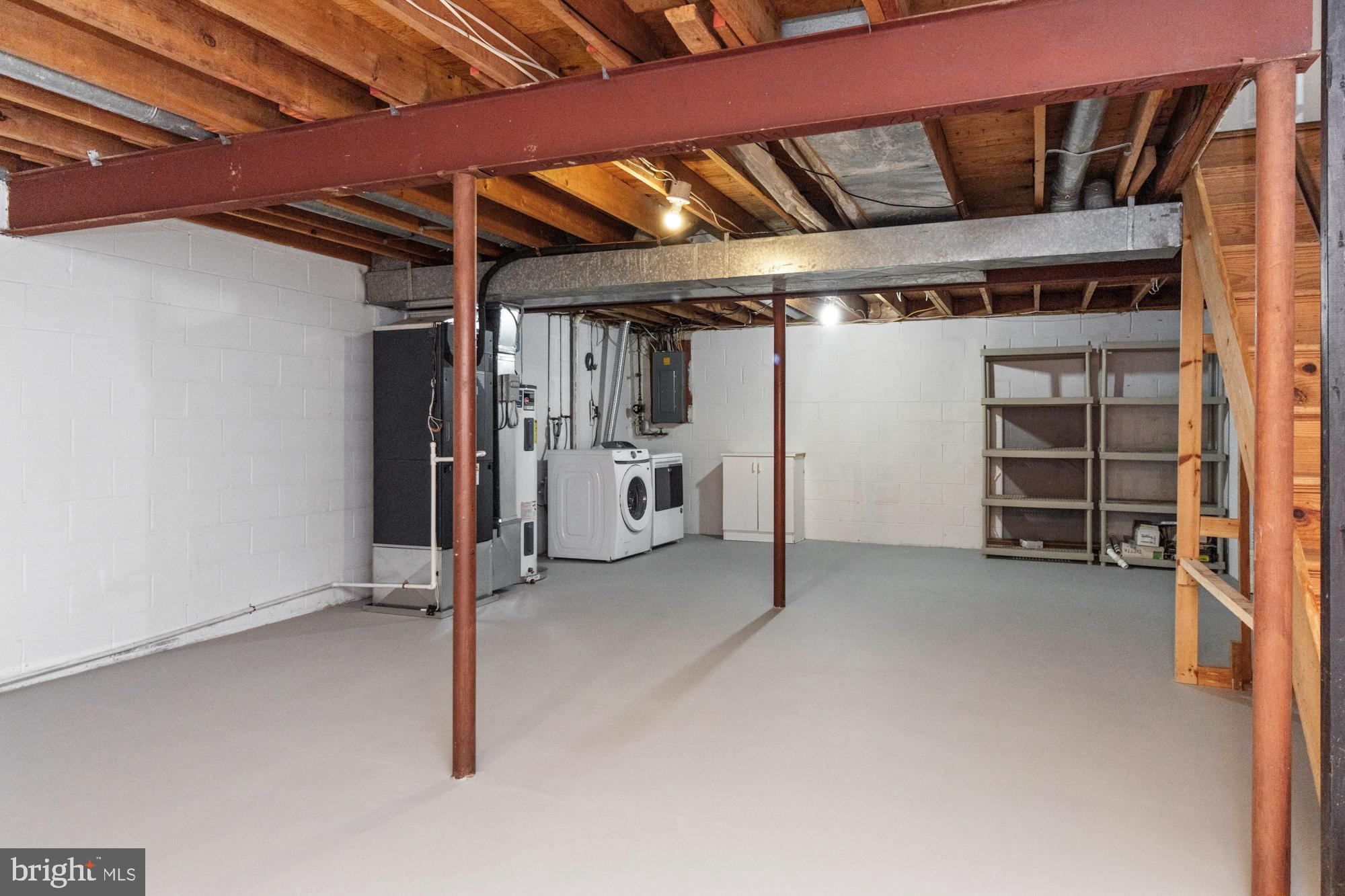 HARLAN SQUARE CONDOMINIUMS - Residential Lease