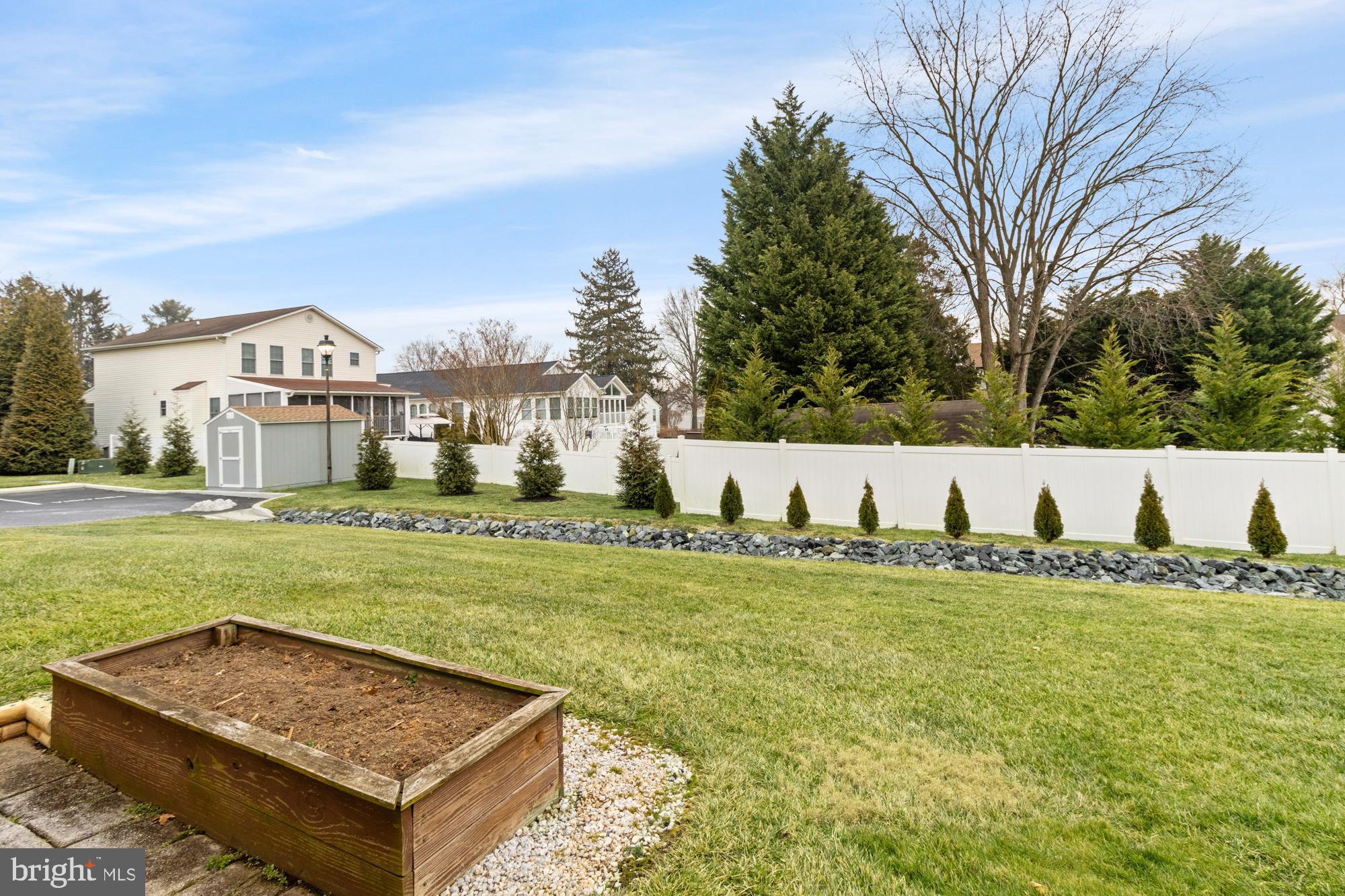 HARLAN SQUARE CONDOMINIUMS - Residential Lease