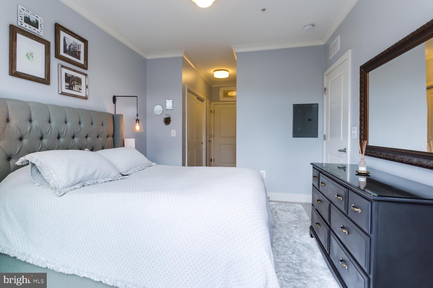 OLD TOWN COMMONS - Residential Lease