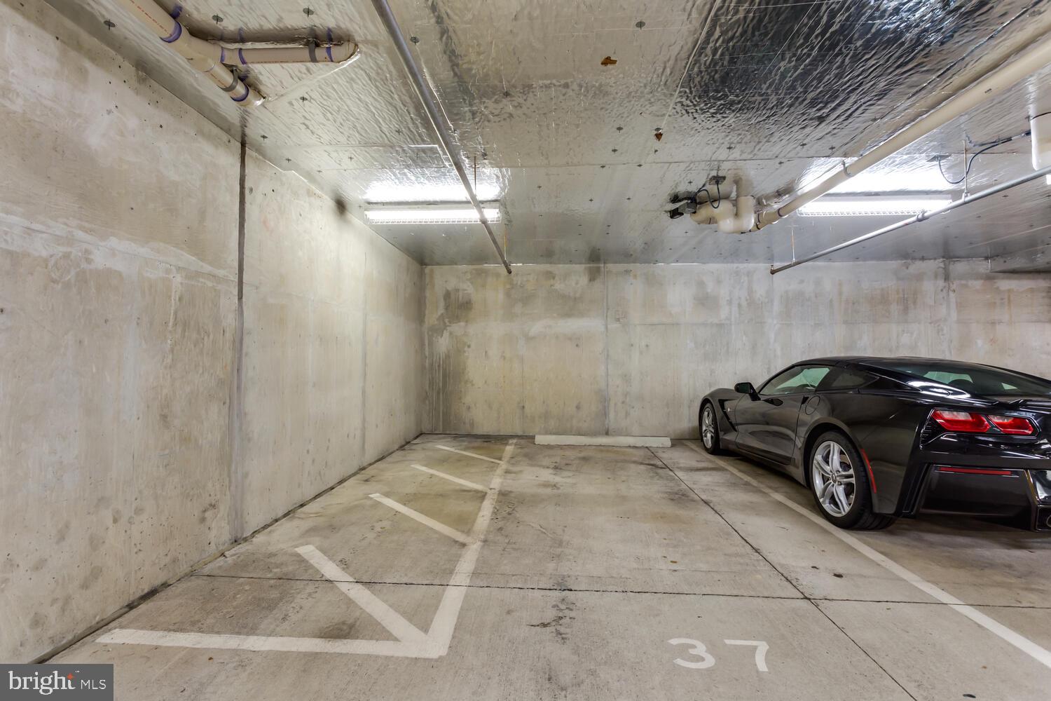 OLD TOWN COMMONS - Residential Lease
