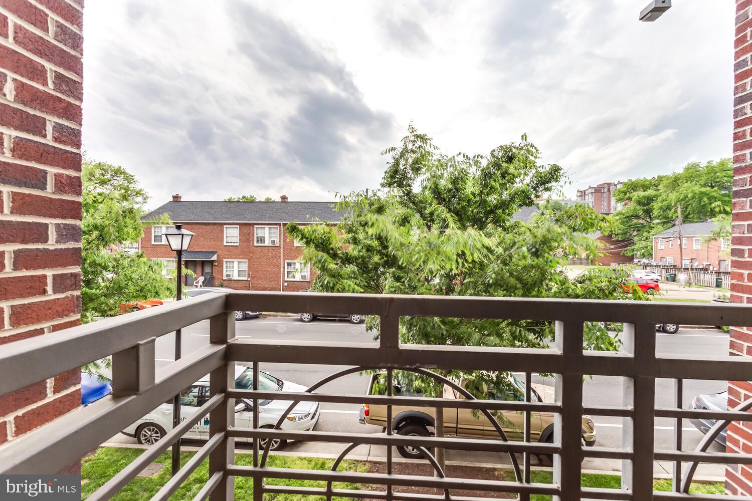 OLD TOWN COMMONS - Residential Lease