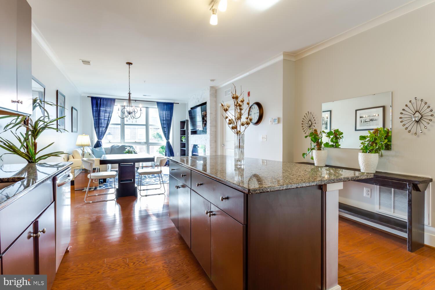 OLD TOWN COMMONS - Residential Lease