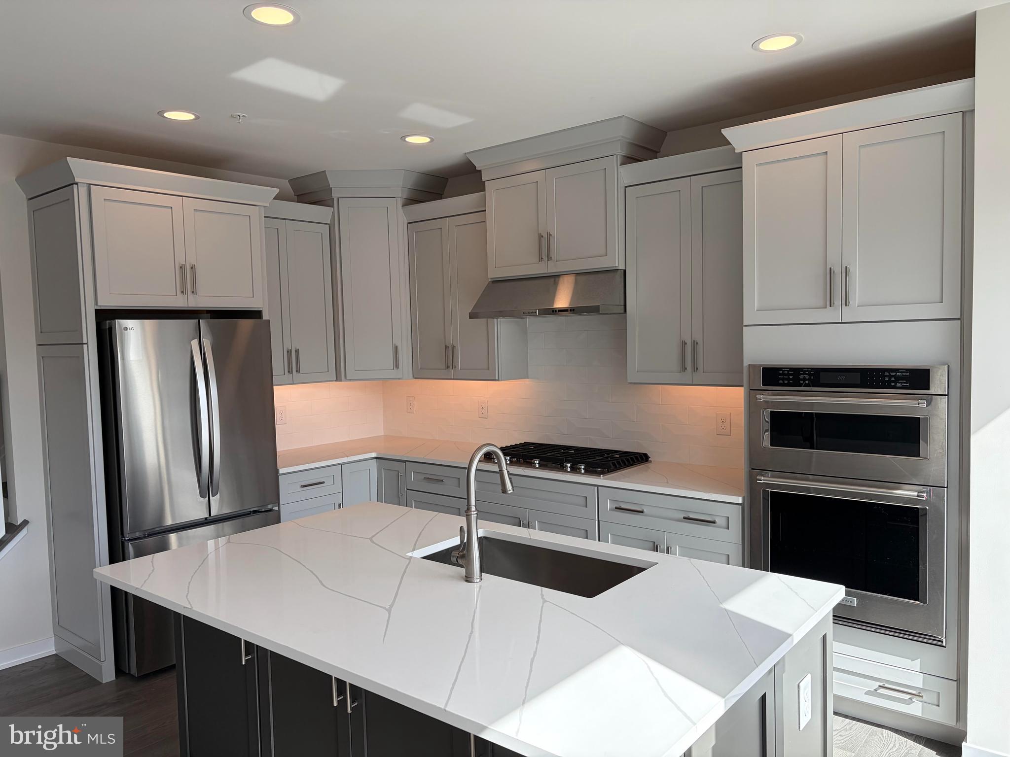 STONEBROOK AT UPPER MERION - Residential Lease