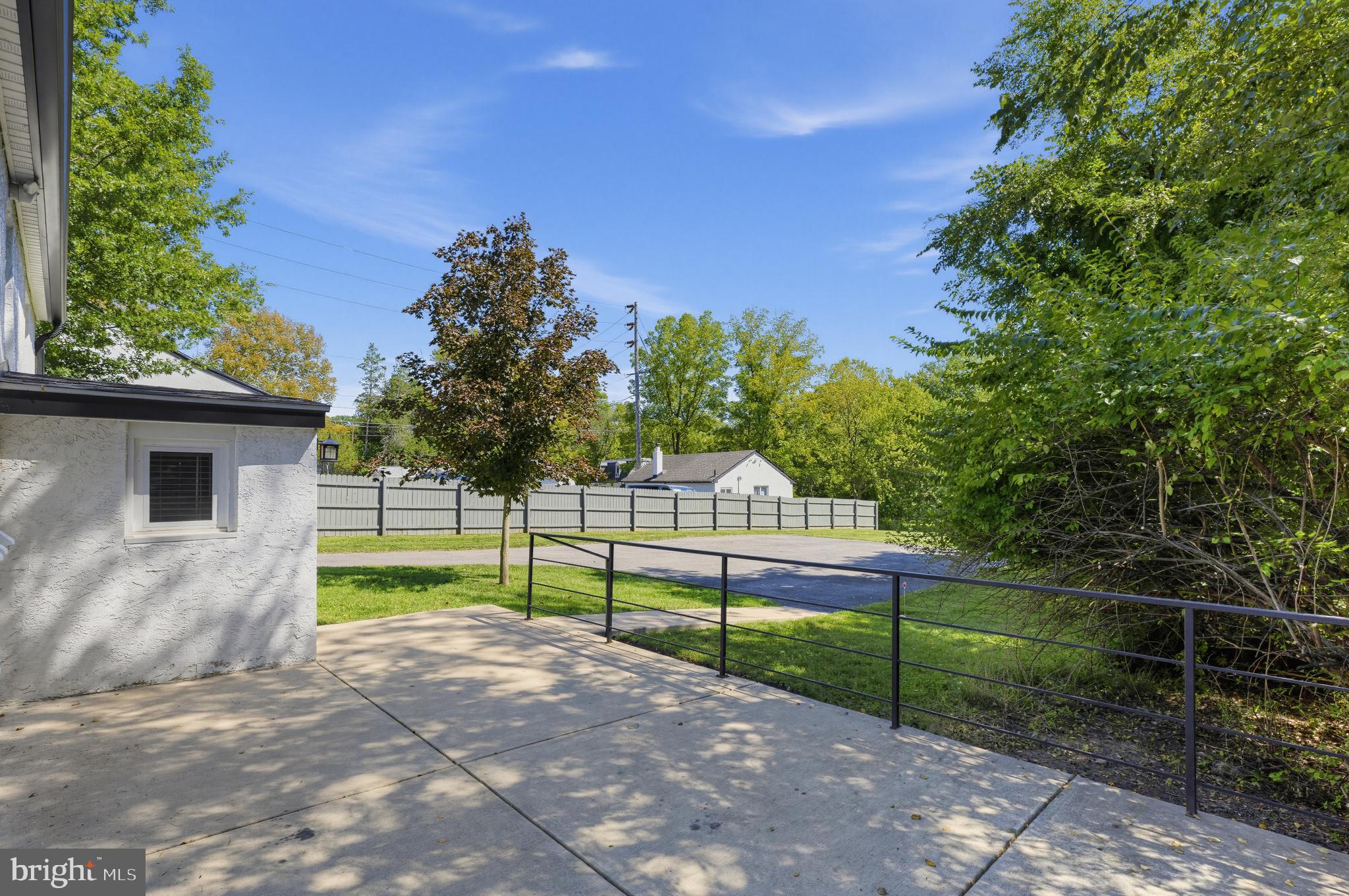 2952 DEKALB PIKE LOWER LEVEL