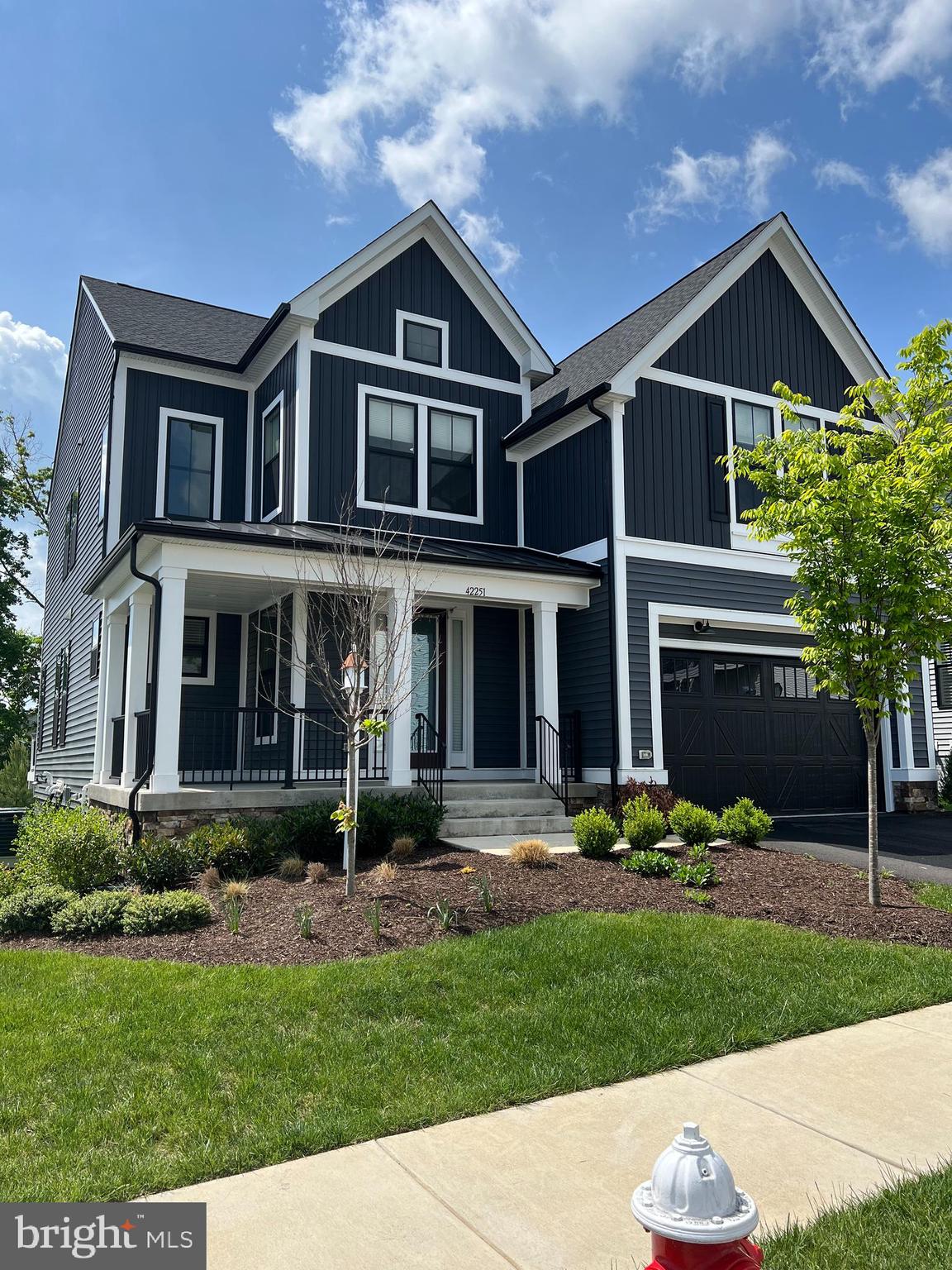 SOUTH RIDING - Residential Lease