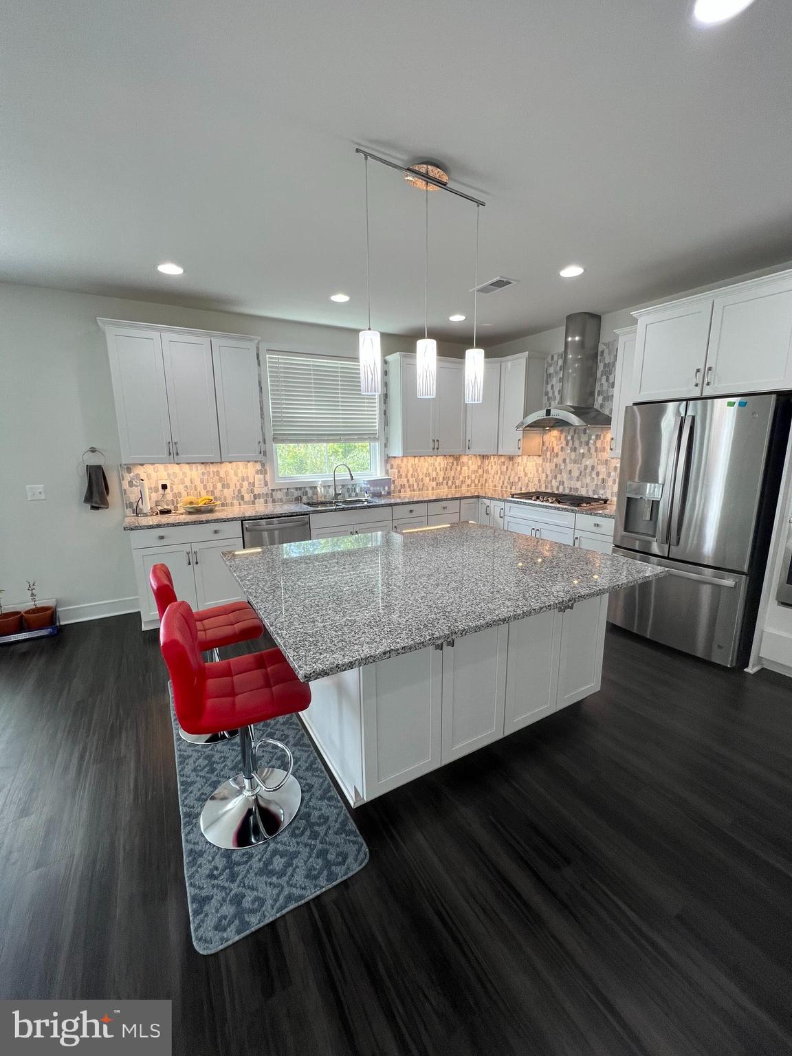 SOUTH RIDING - Residential Lease