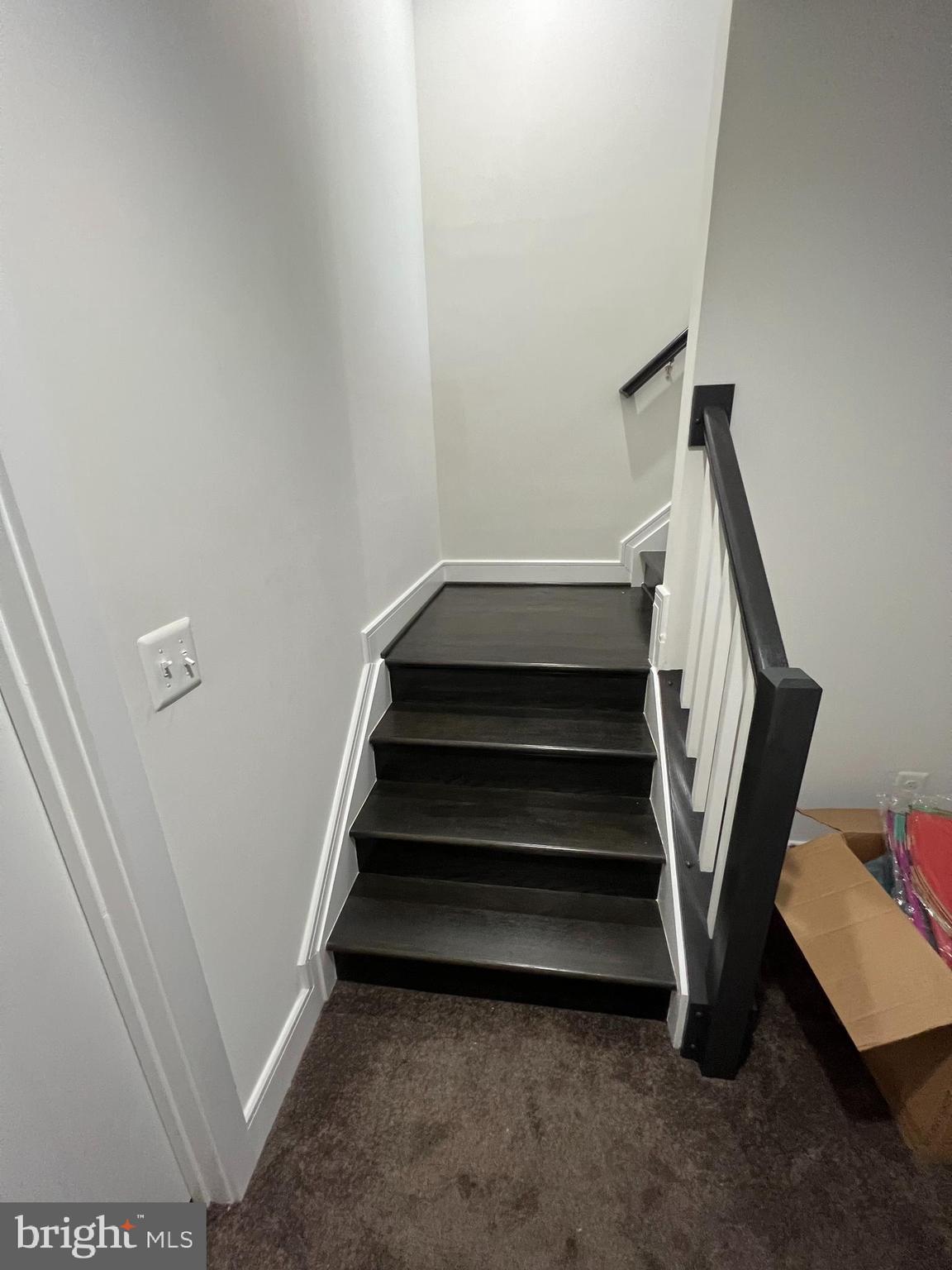 SOUTH RIDING - Residential Lease