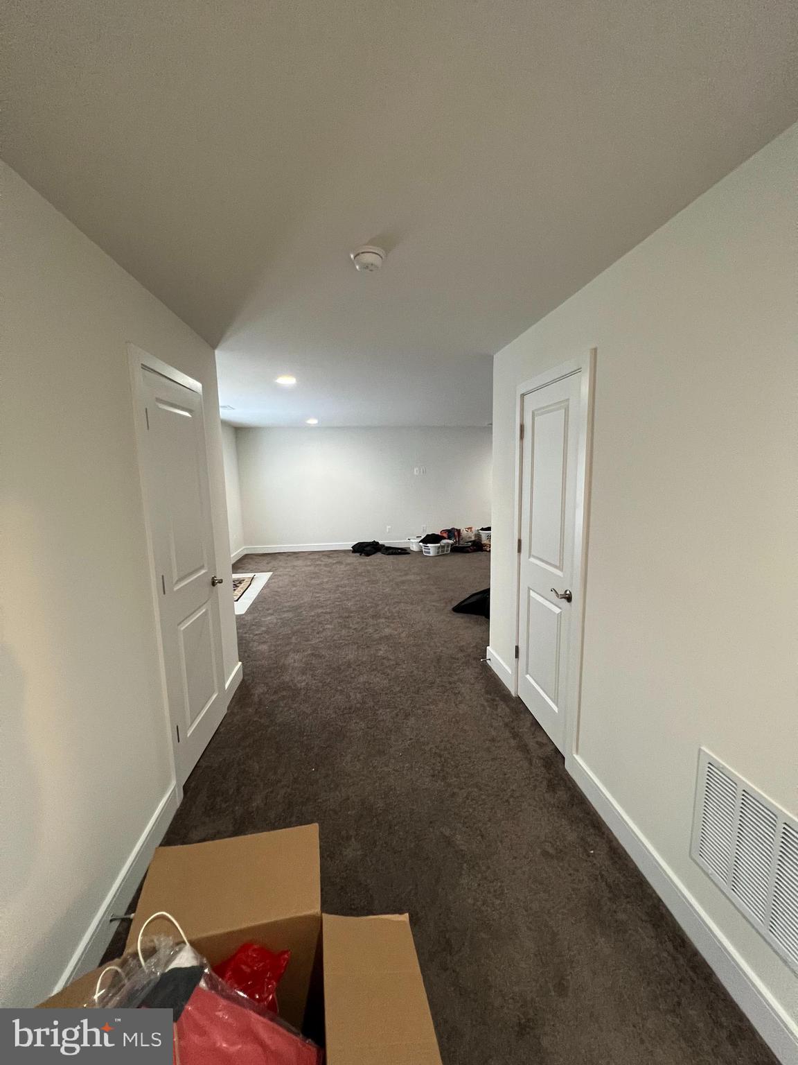 SOUTH RIDING - Residential Lease