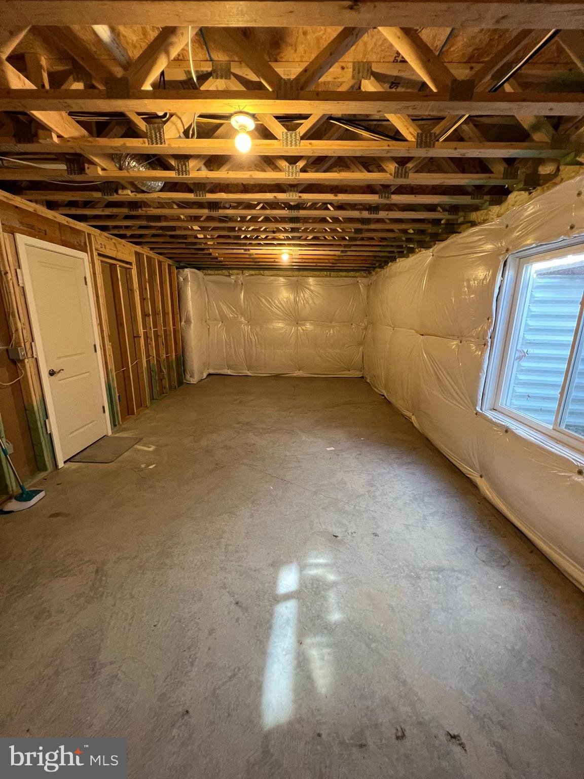 SOUTH RIDING - Residential Lease