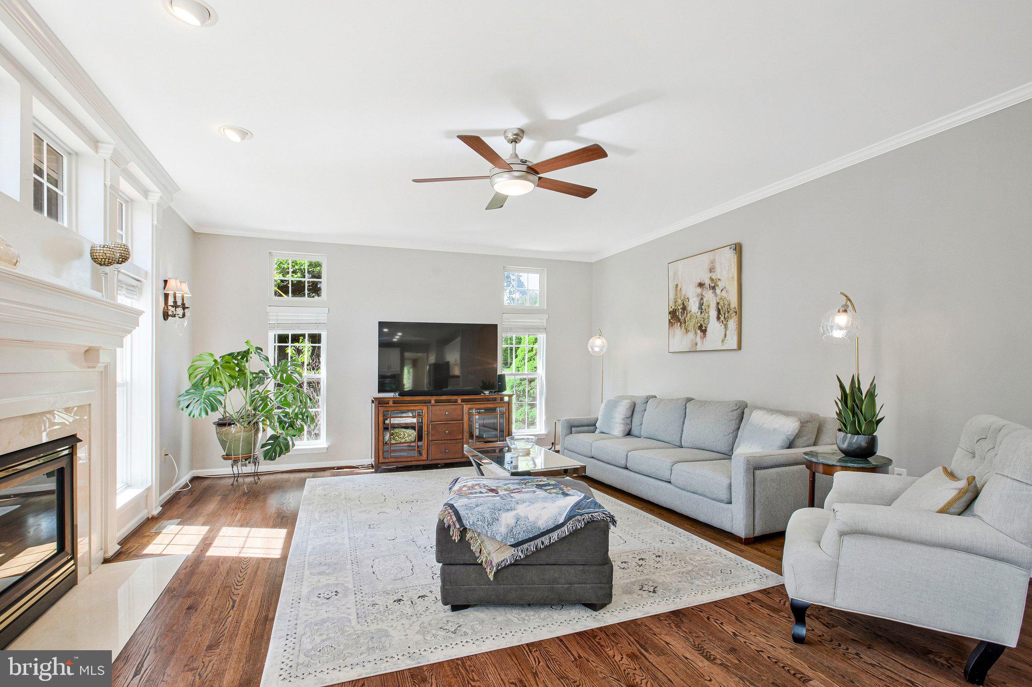 JONATHANS DELIGHT - Residential