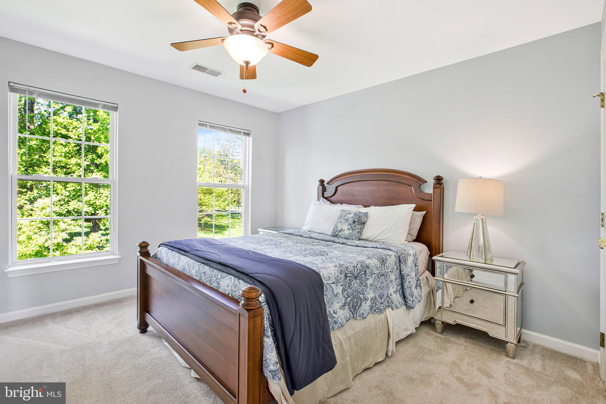JONATHANS DELIGHT - Residential