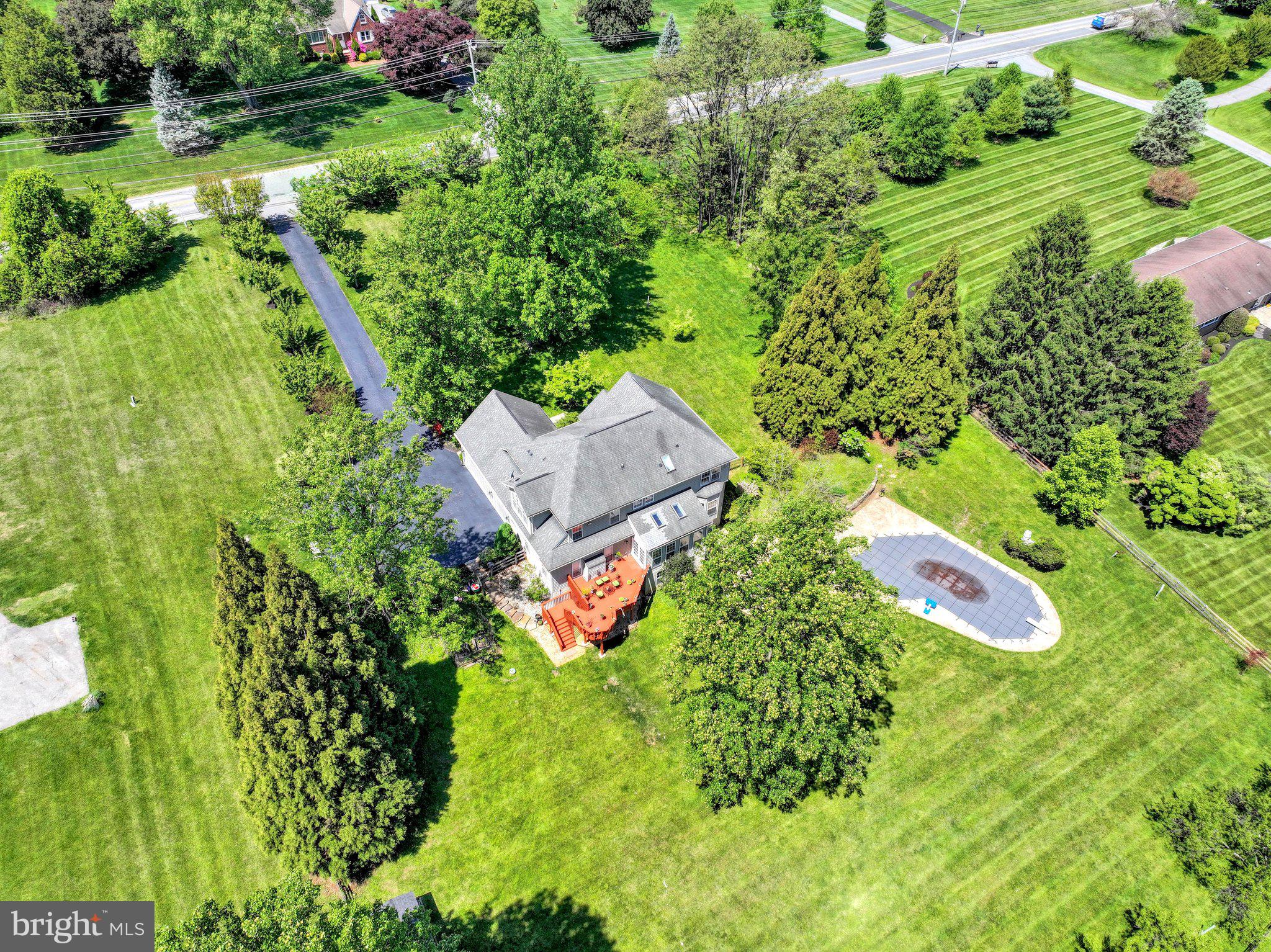 JONATHANS DELIGHT - Residential