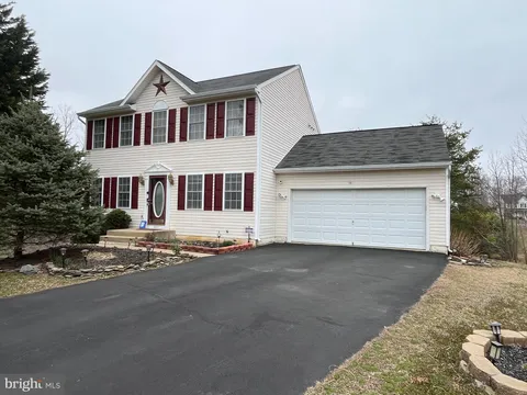 3807 Alberta Drive N, Fredericksburg, VA MLS: VASP2032306