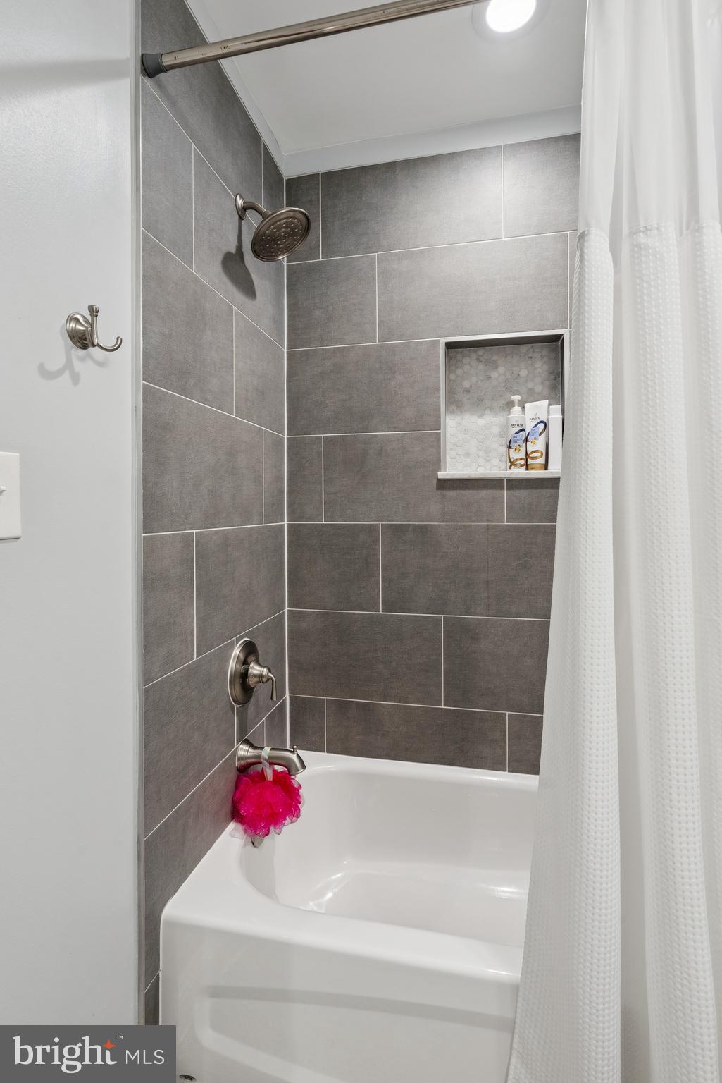 CANTON - Residential Lease