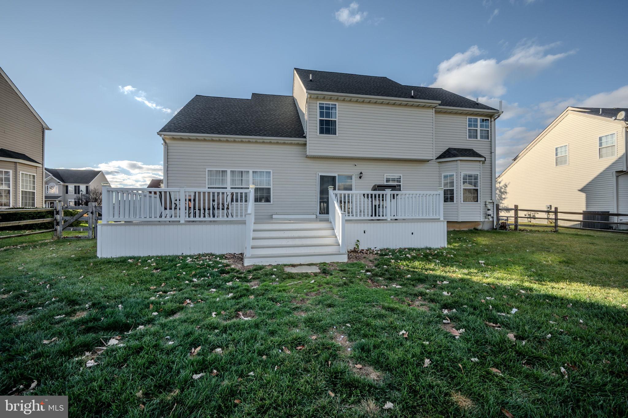 THE LEGENDS - Residential