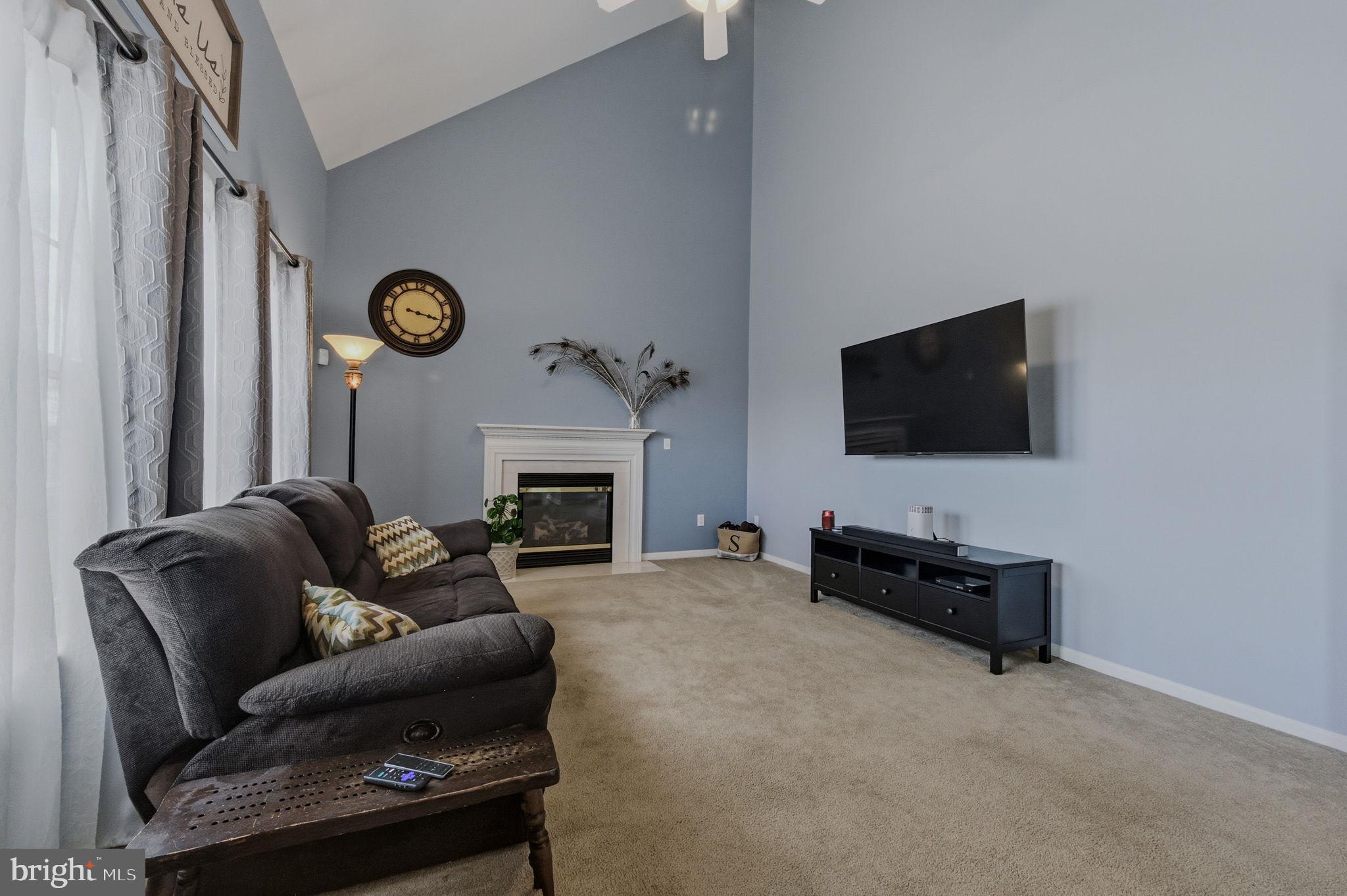 THE LEGENDS - Residential