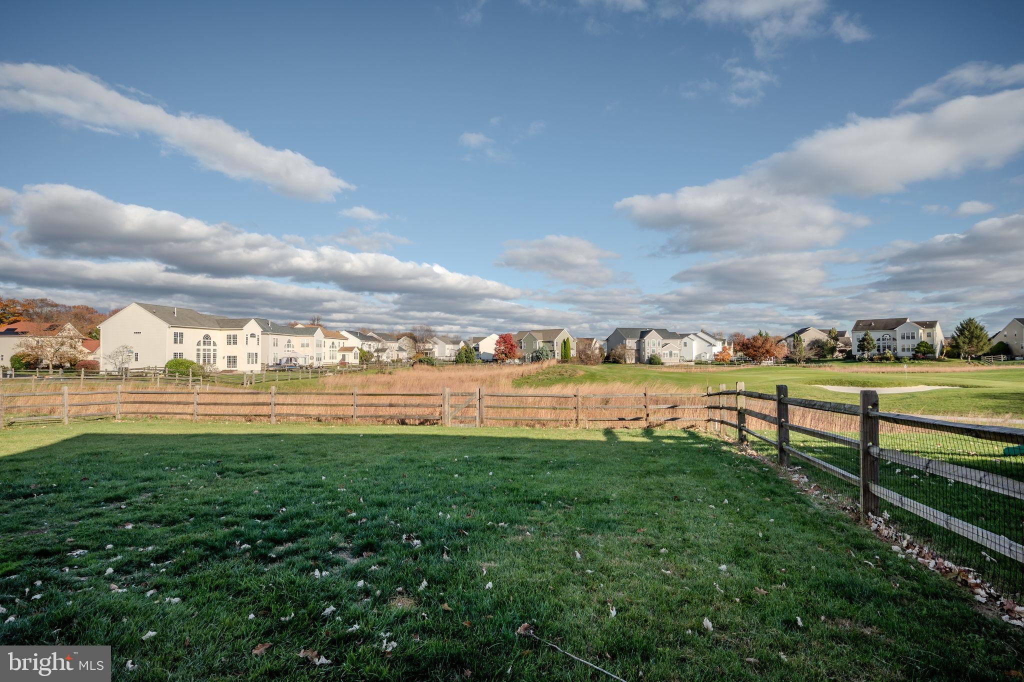 THE LEGENDS - Residential