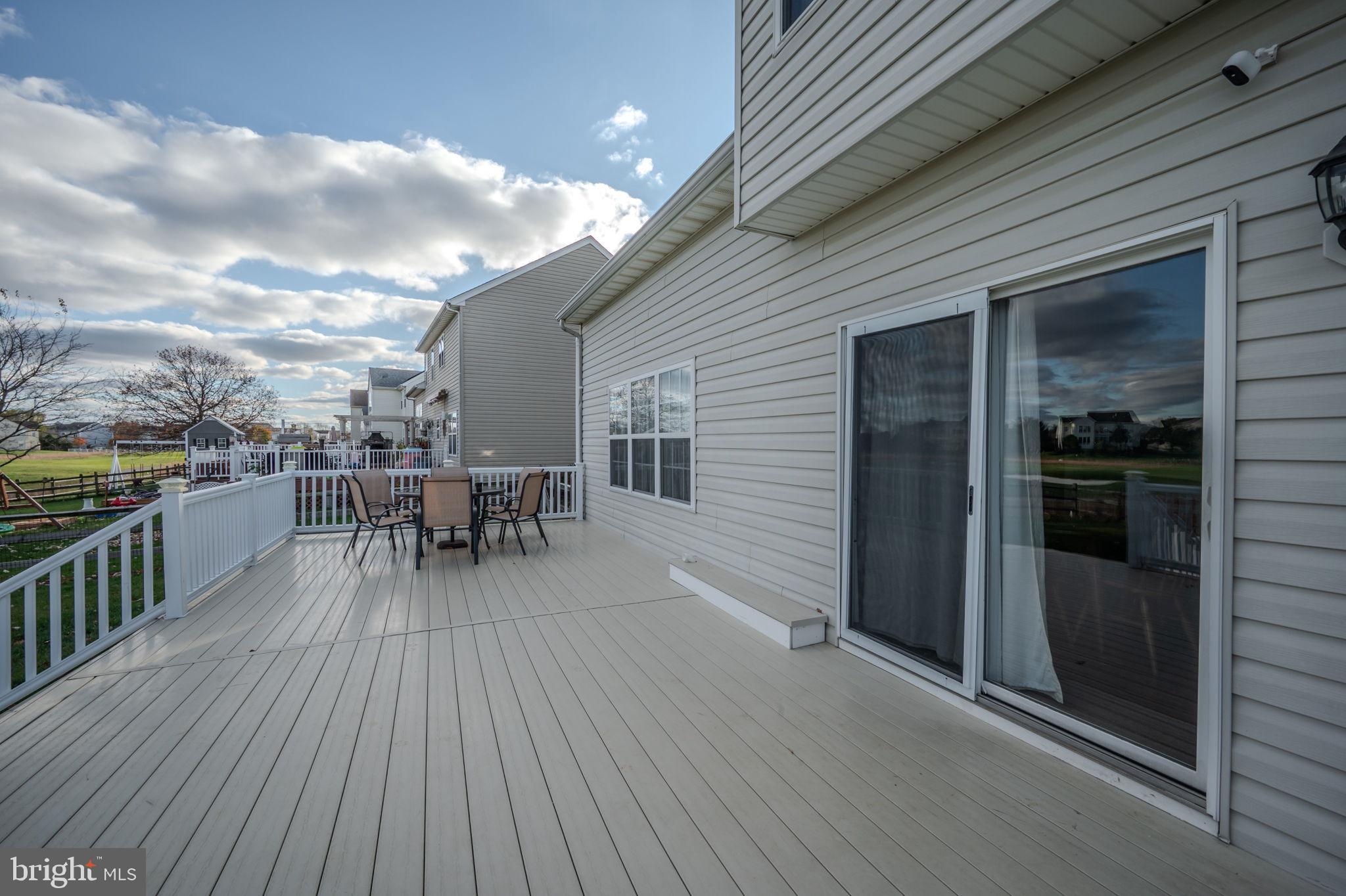 THE LEGENDS - Residential