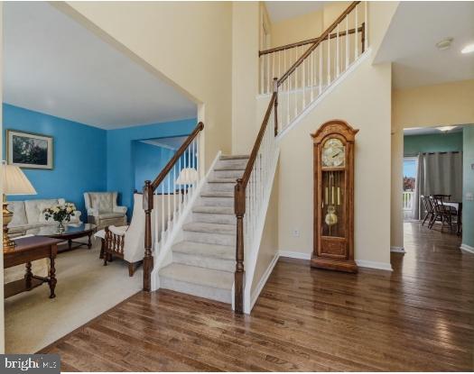 THE LEGENDS - Residential