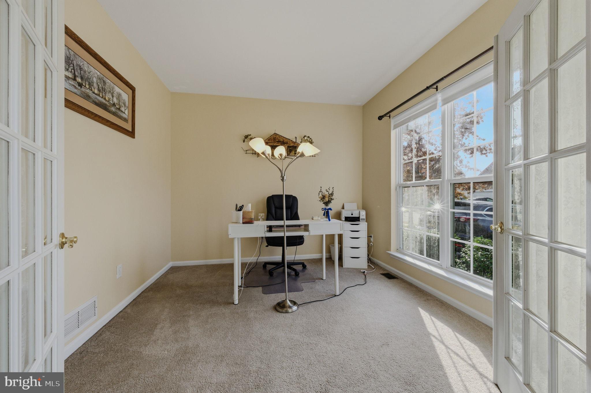 THE LEGENDS - Residential